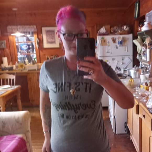 Meet your Posher, Kat - Picture 3 of 3